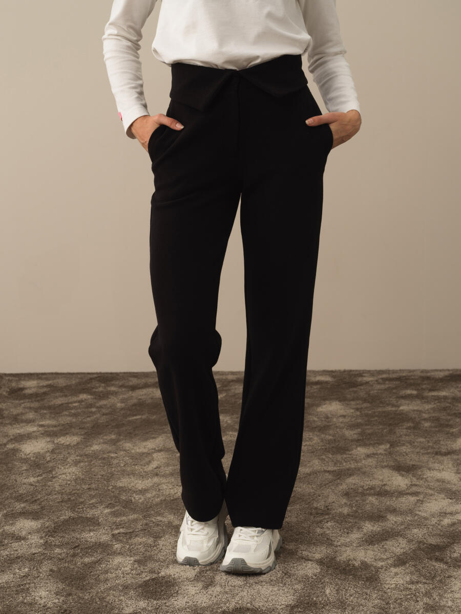 Siyah Pamuk Dokulu Oversize Sweat Pantolon