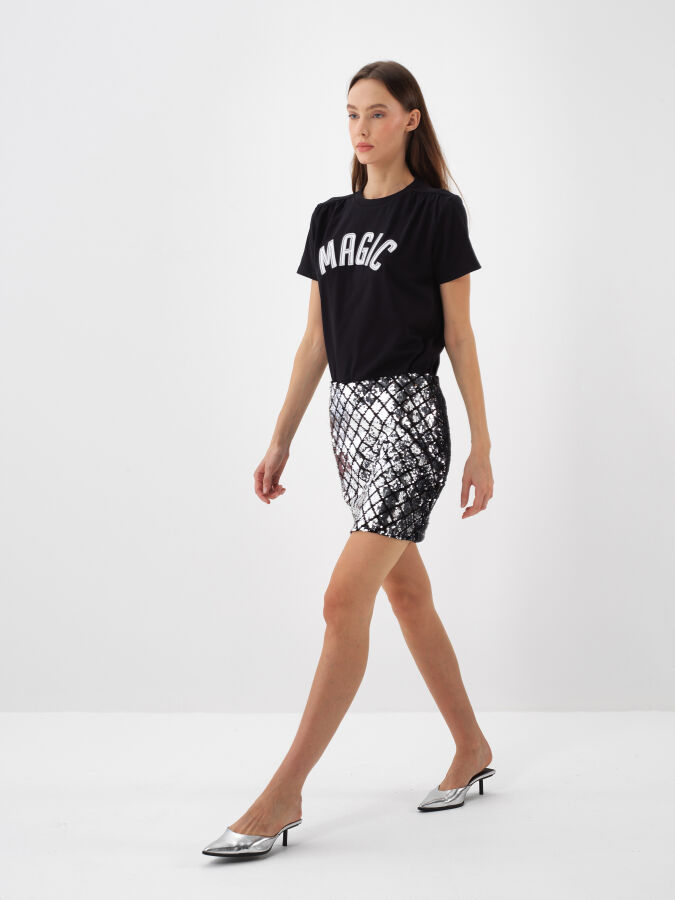 Siyah Pamuk Dokulu Regular Fit Tişört - Xint