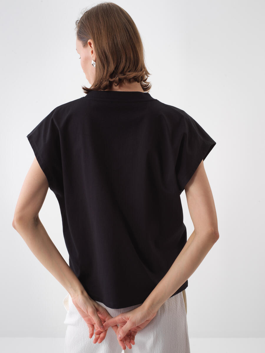 Siyah Regular Fit Pamuklu Tişört - 4