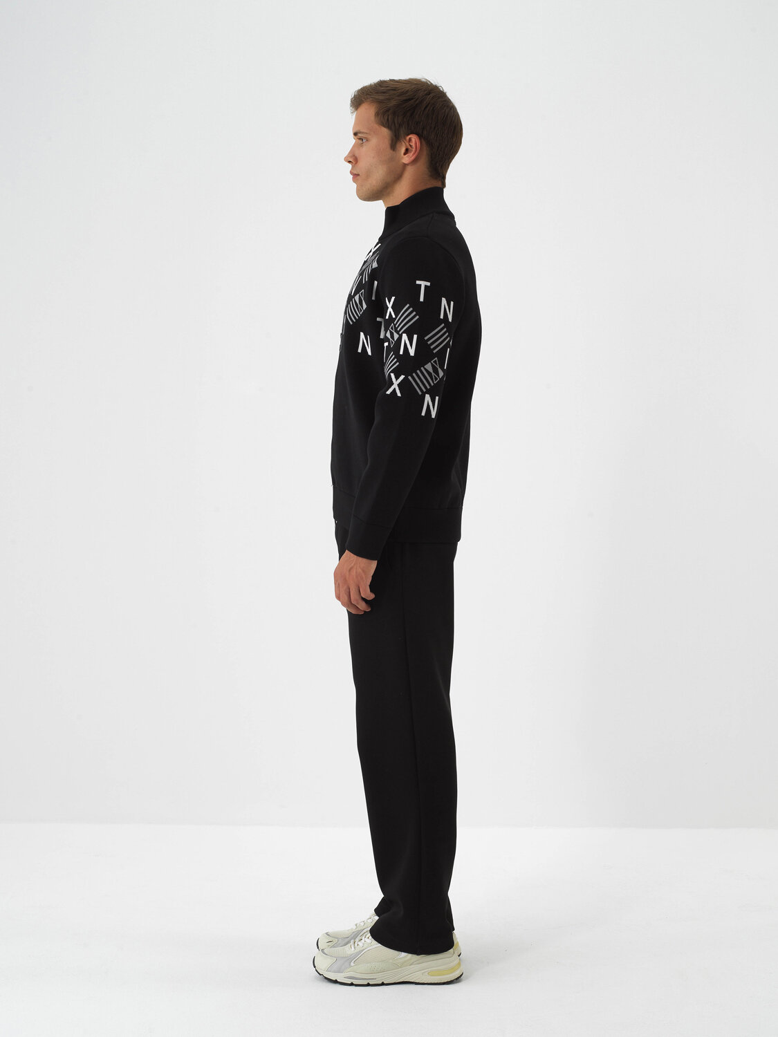 Black Regular Fit Cardigan That Maintains Its Form - Xint