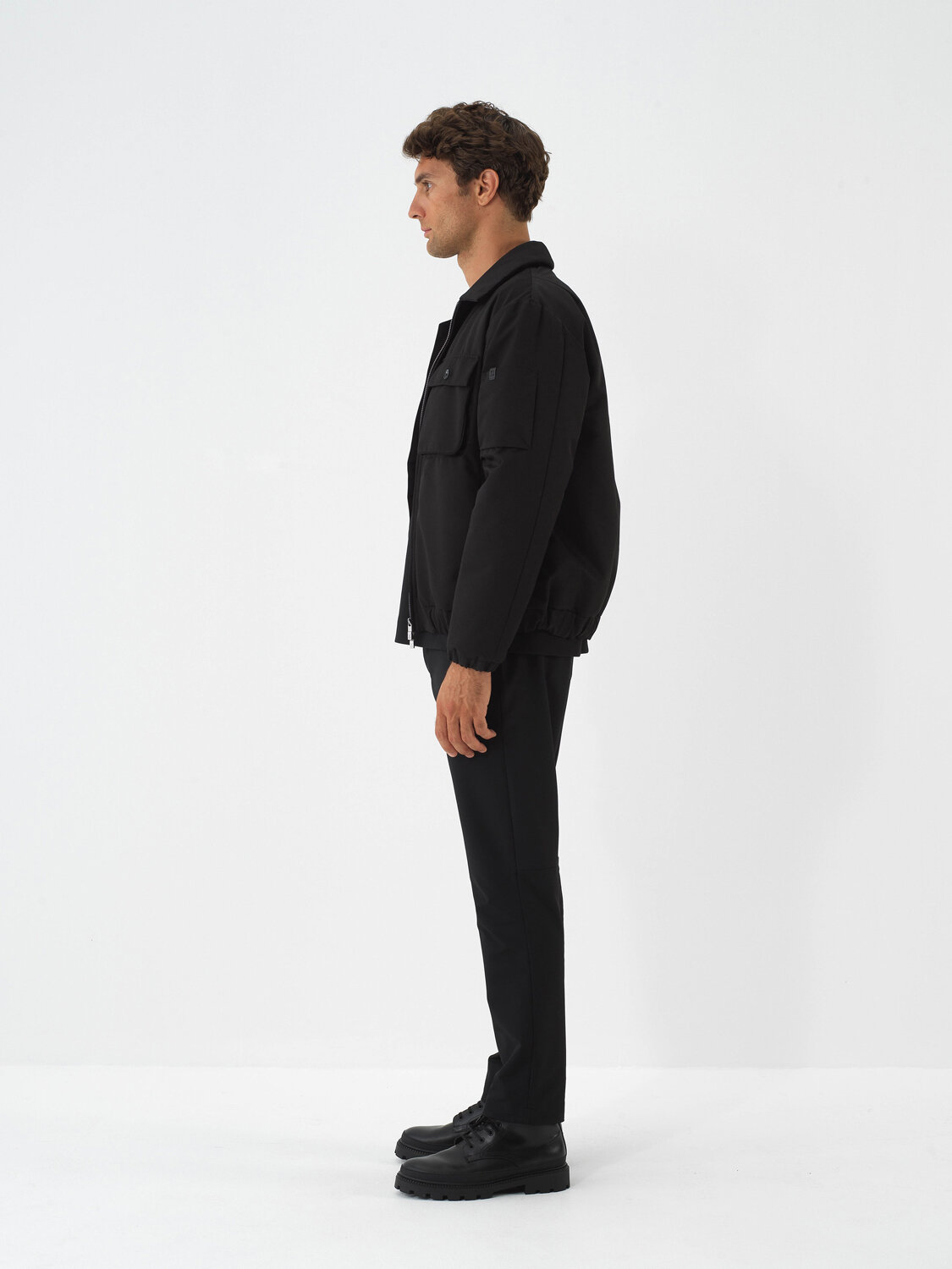 Black Regular Fit Coat That Maintains Its Form - Xint