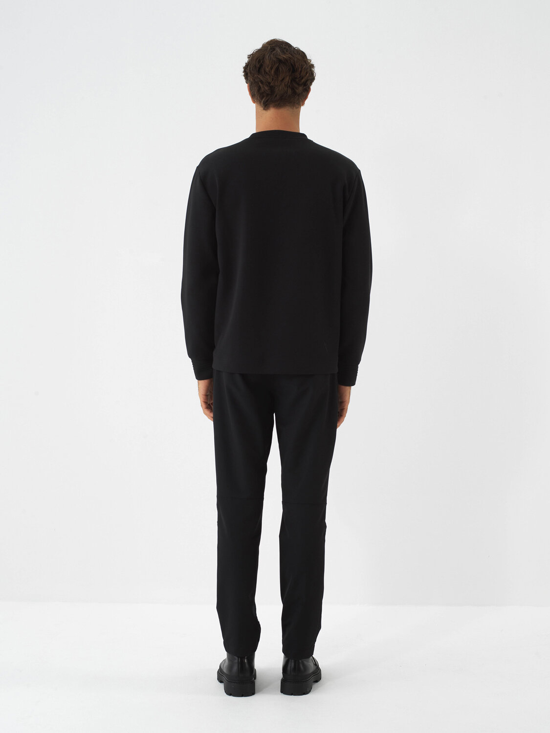 Black Flexible Textured Regular Fit Jogger Pants - Xint