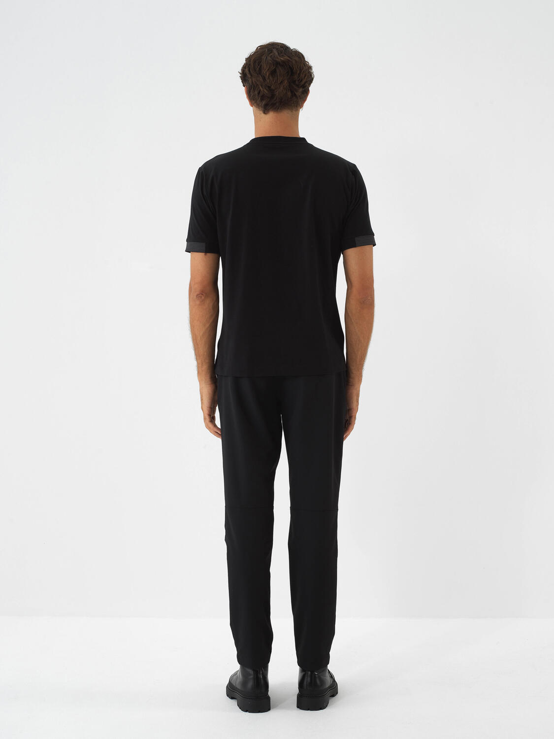 Black Cotton Textured Regular Fit T-Shirt - 5