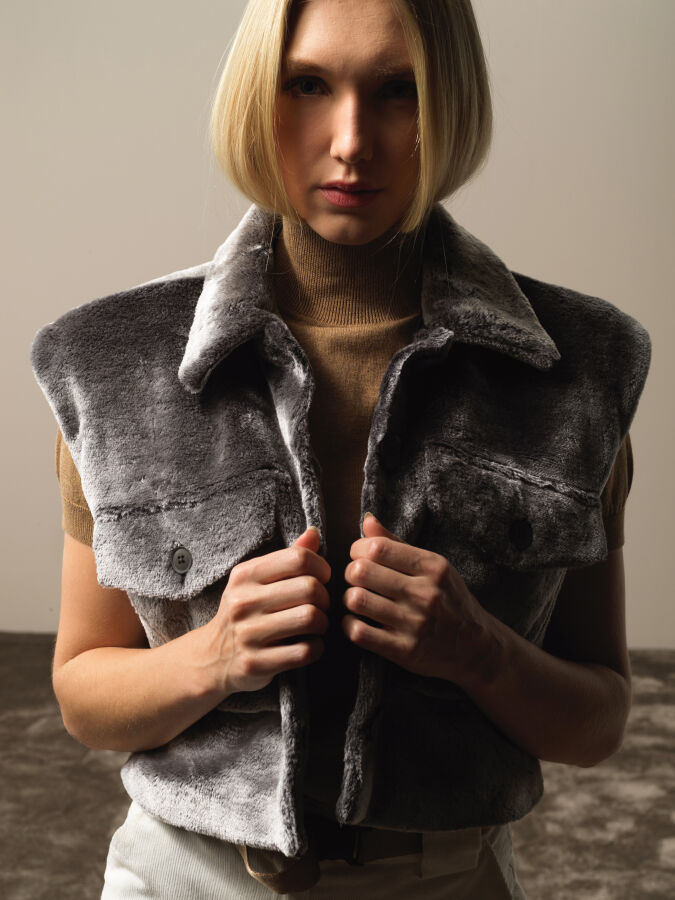 Oversized Plush Vest - Xint