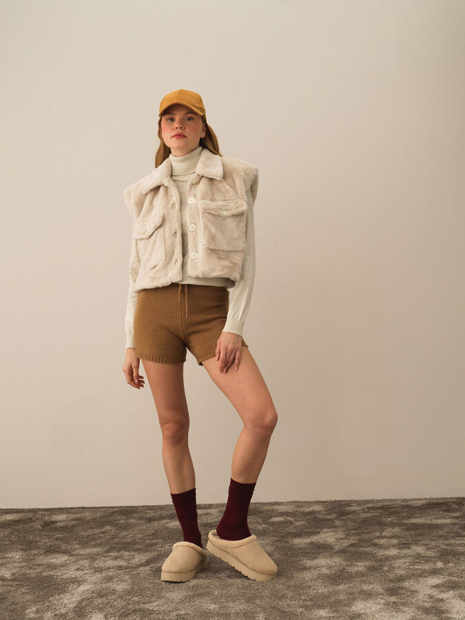 Oversized Plush Vest - Xint