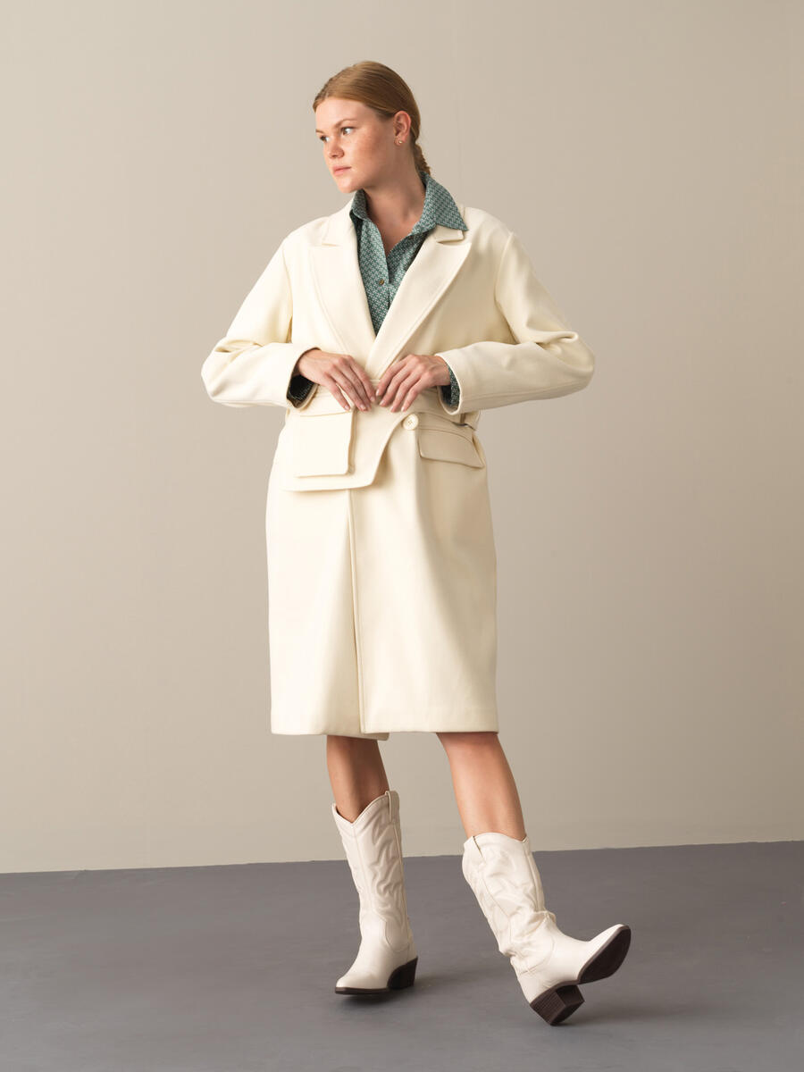 Button and Pocket Detailed Oversized Coat