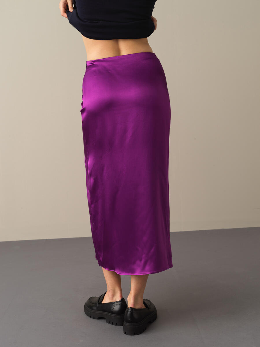 Regular Fit Satin Slit Skirt - 4