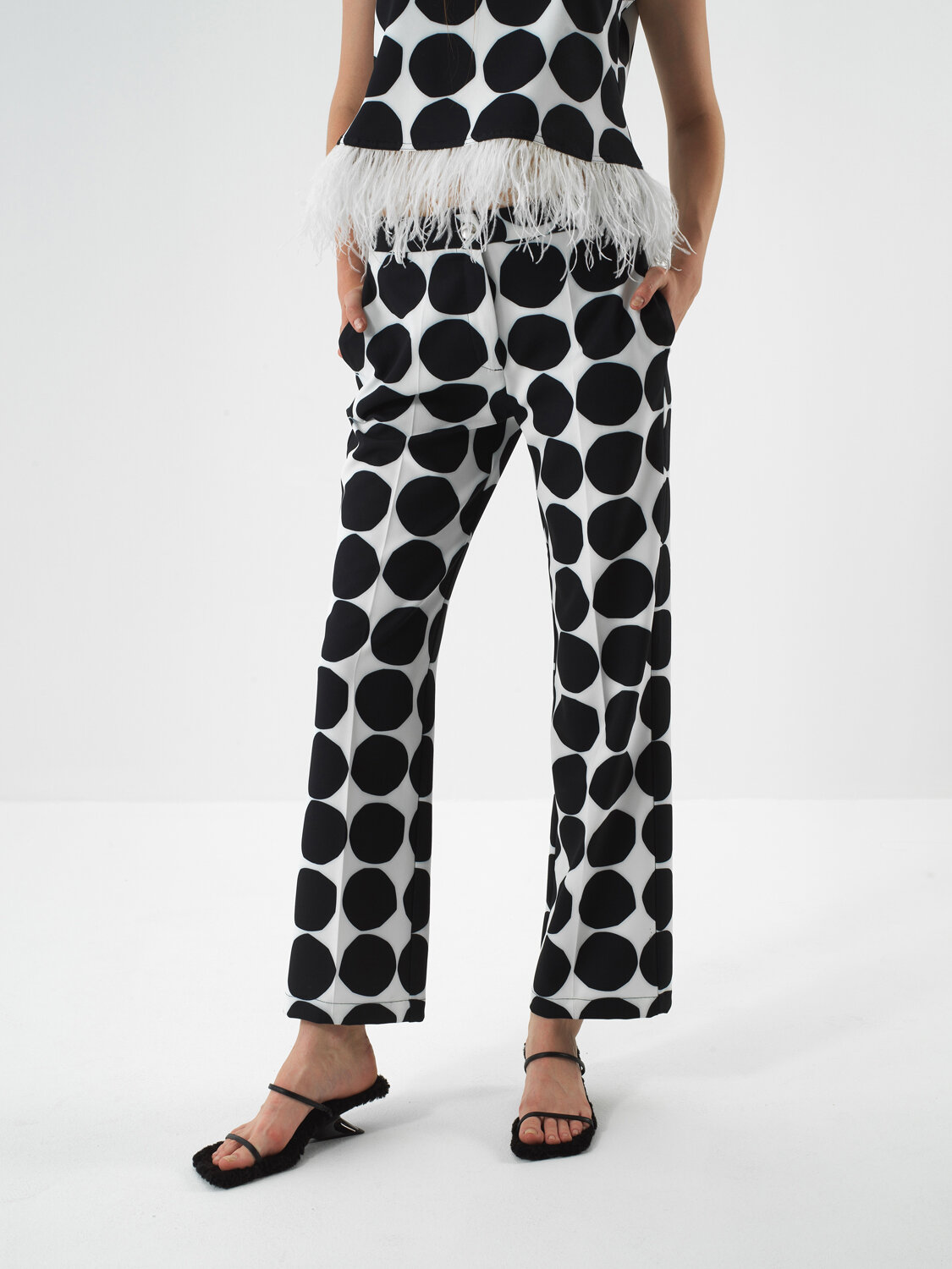 Black Form-Proof Oversize Trousers - Xint