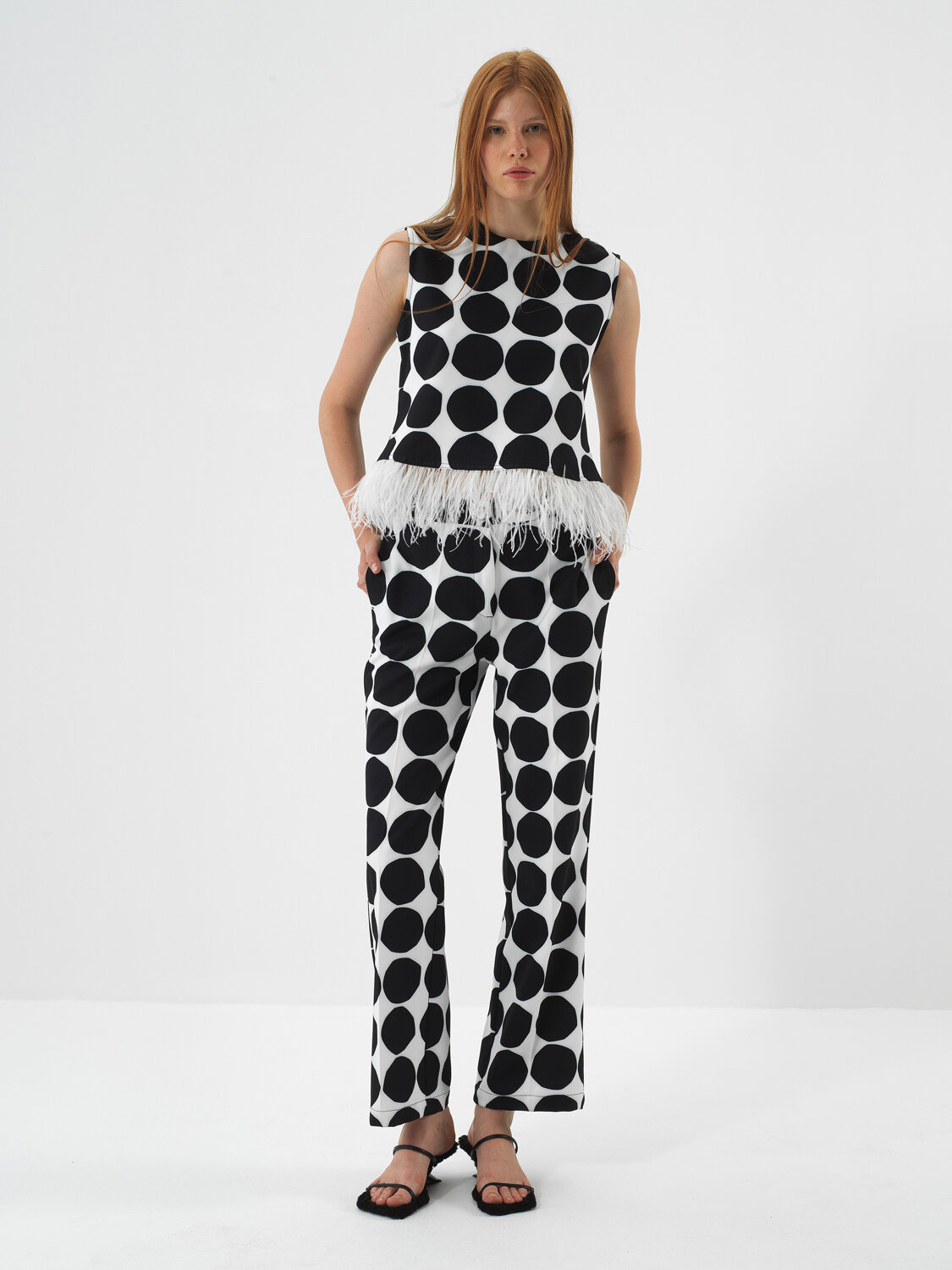 Black Form-Proof Oversize Trousers - Xint