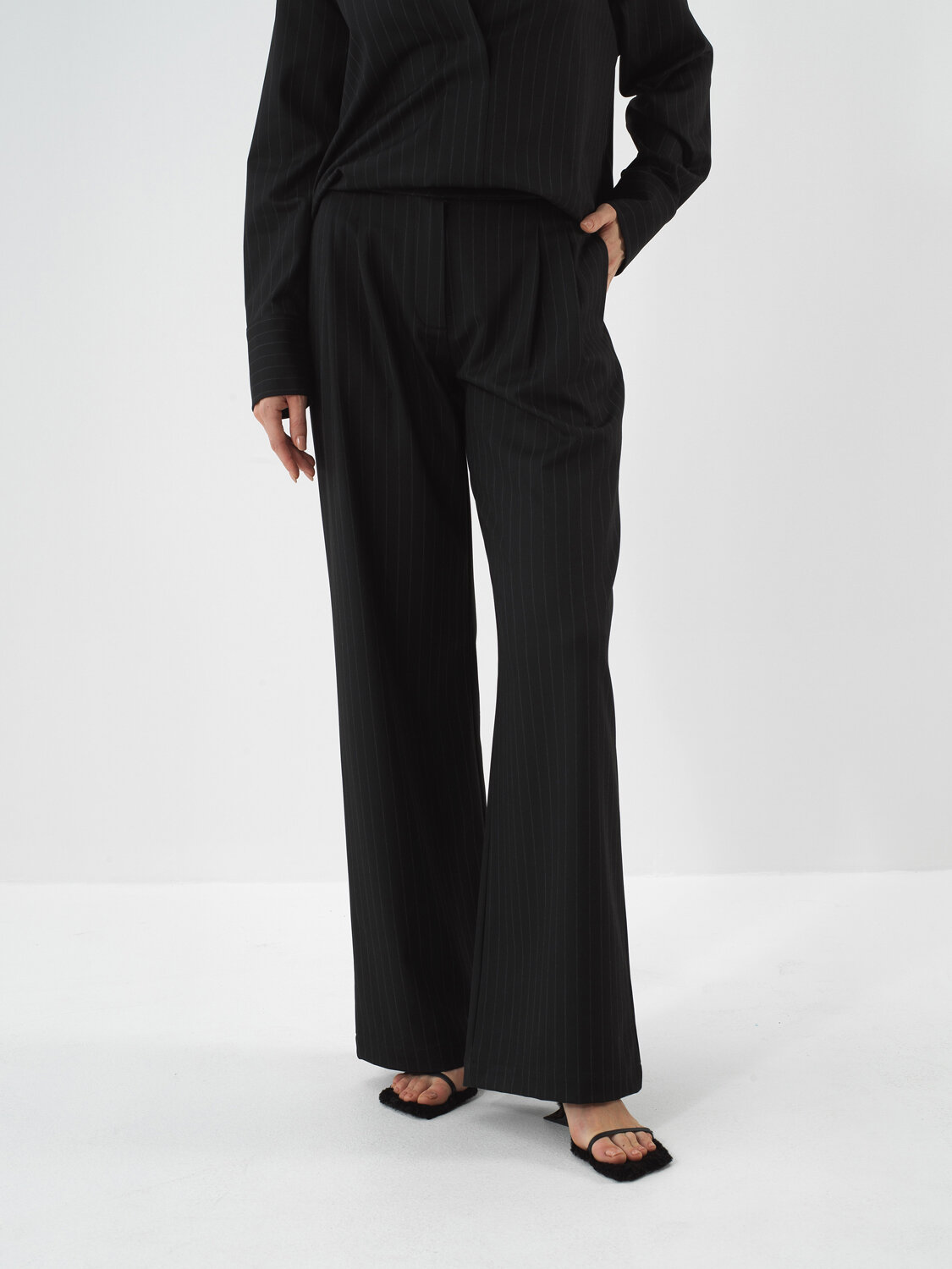 Black Flexible Textured Oversize Trousers - Xint