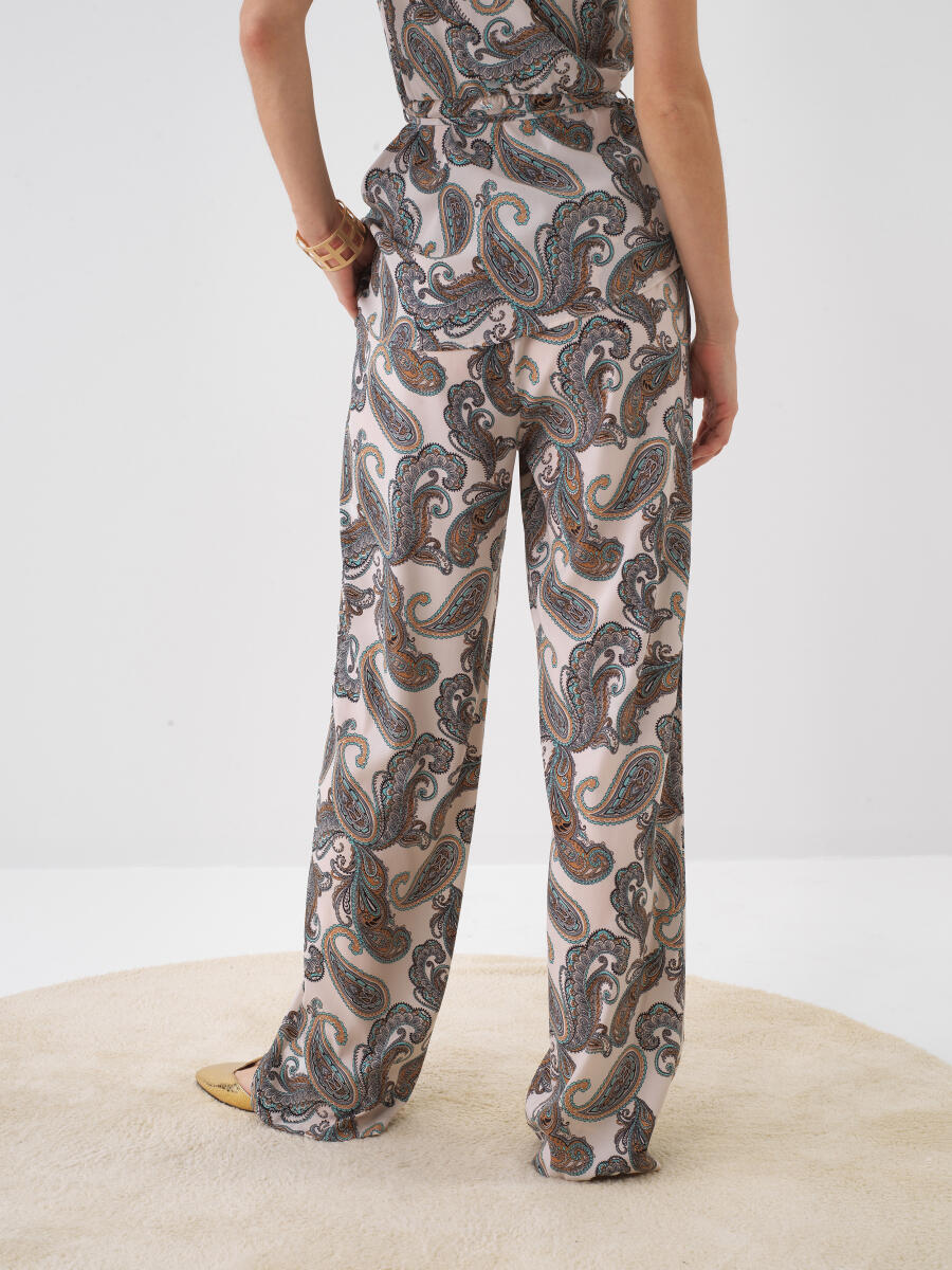 White Regular Fit Trousers - 5