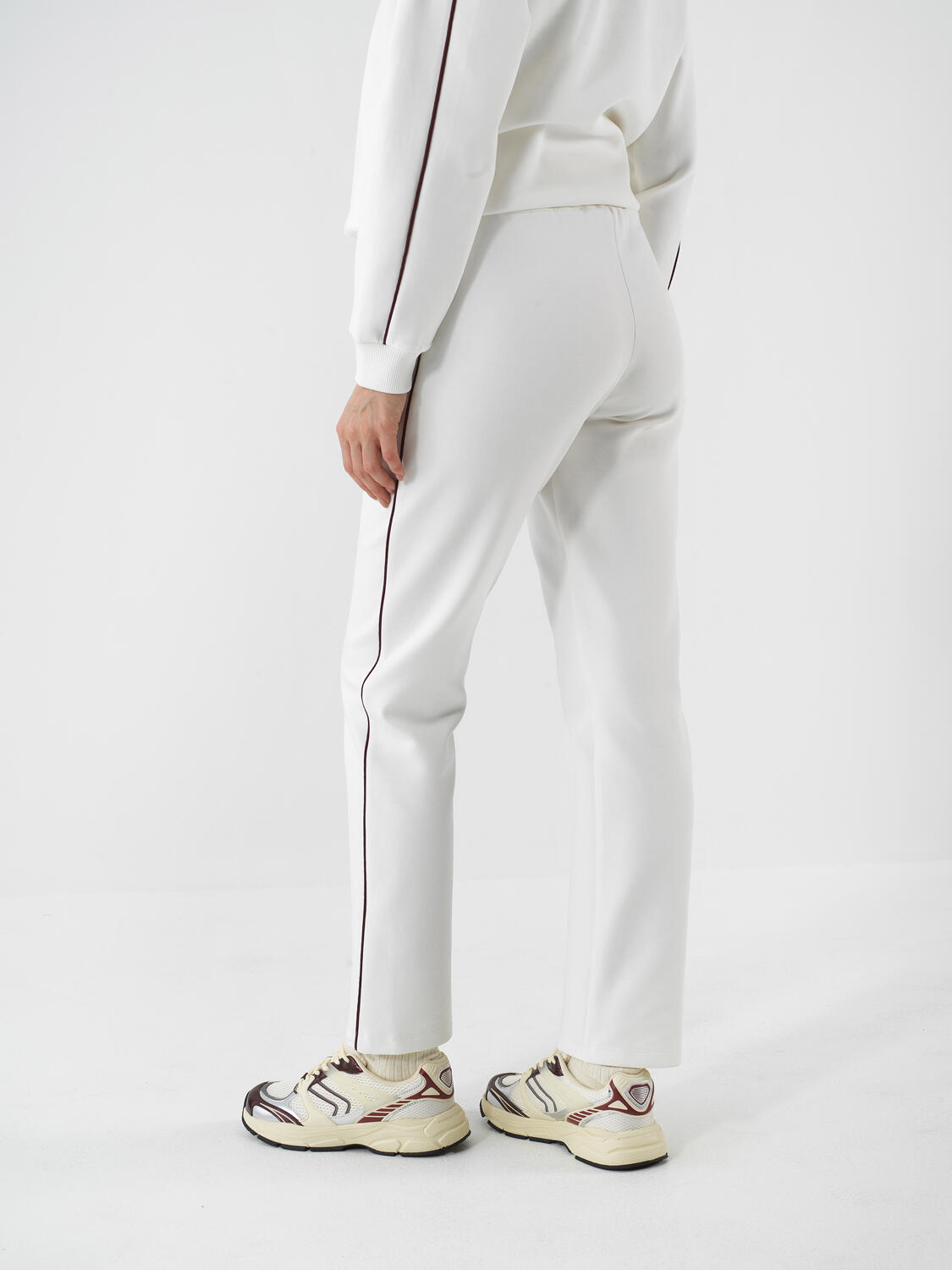 Ecru Cotton Textured Regular Fit Sweat Trousers - 4